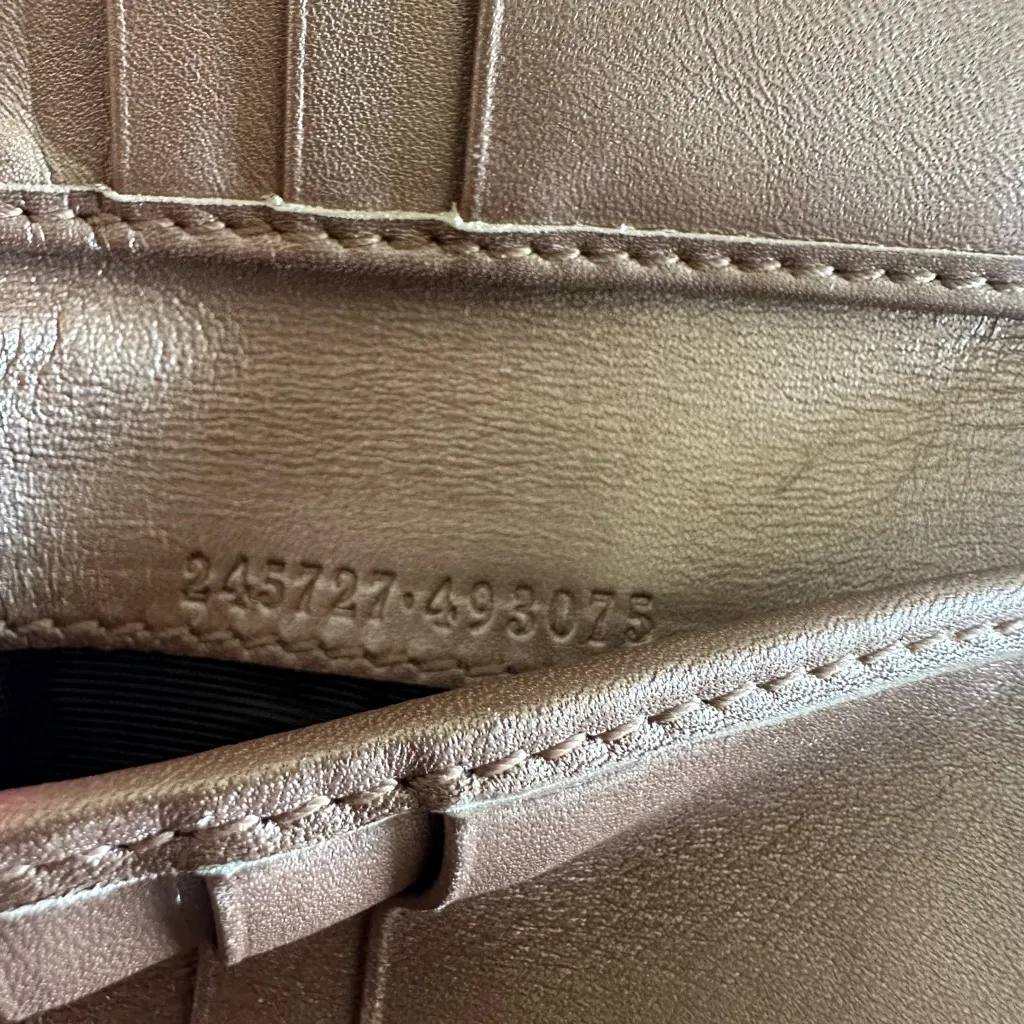 GUCCI‎ Jacquard GG Lovely Heart Logo Bifold Wallet - Image 13