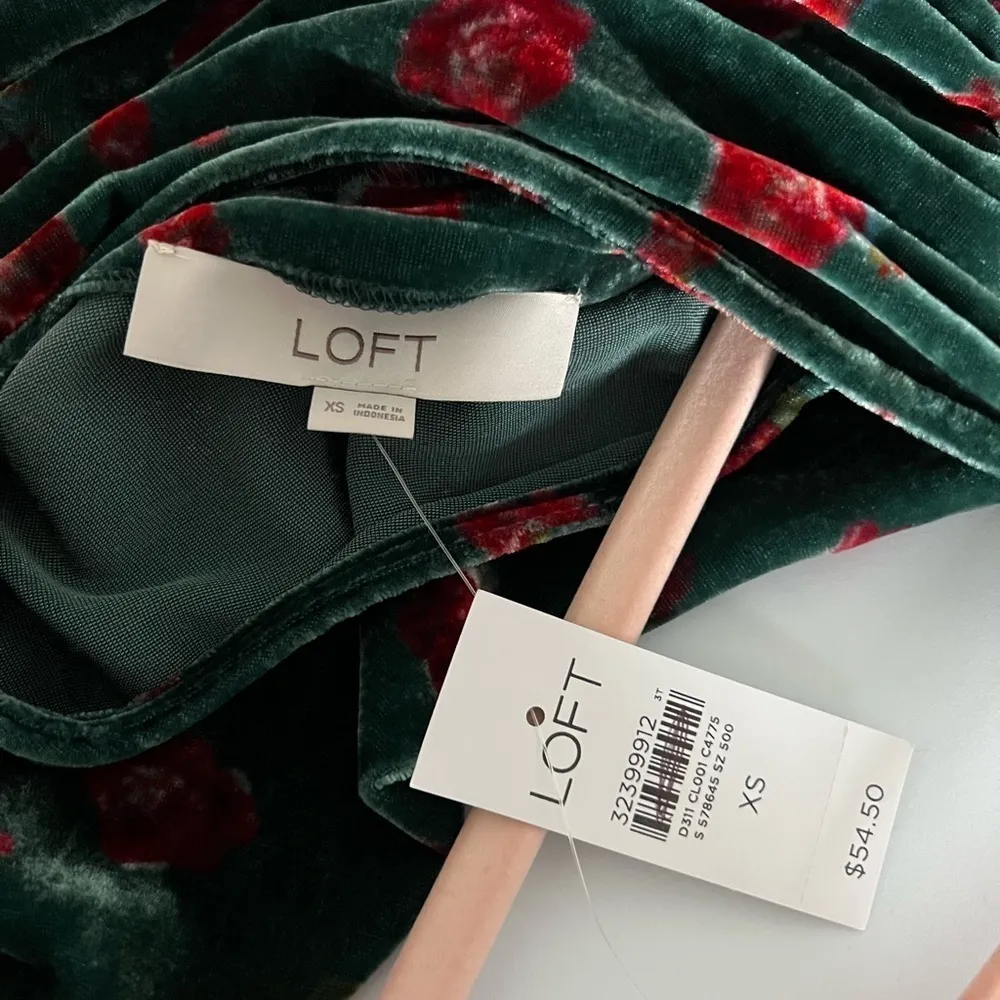 NWT Loft Floral Velvet Shirred Halter Top | Green Floral | XS - Image 7