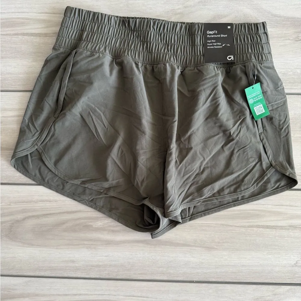 GAP GapFit Runaround Short Green Medium NWT - Image 3