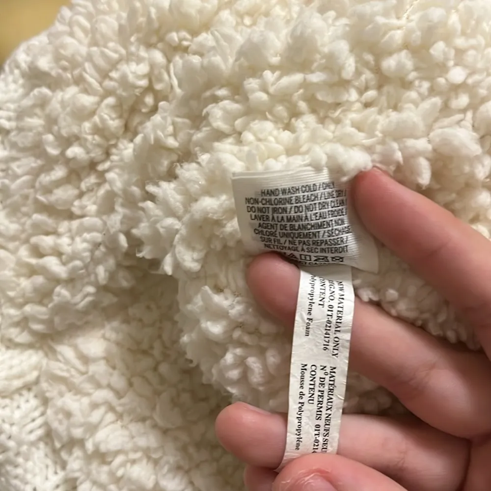 Victoria’s secret PINK Cable Knit White Fluffy Inside Pom Pom Beanie - Image 3