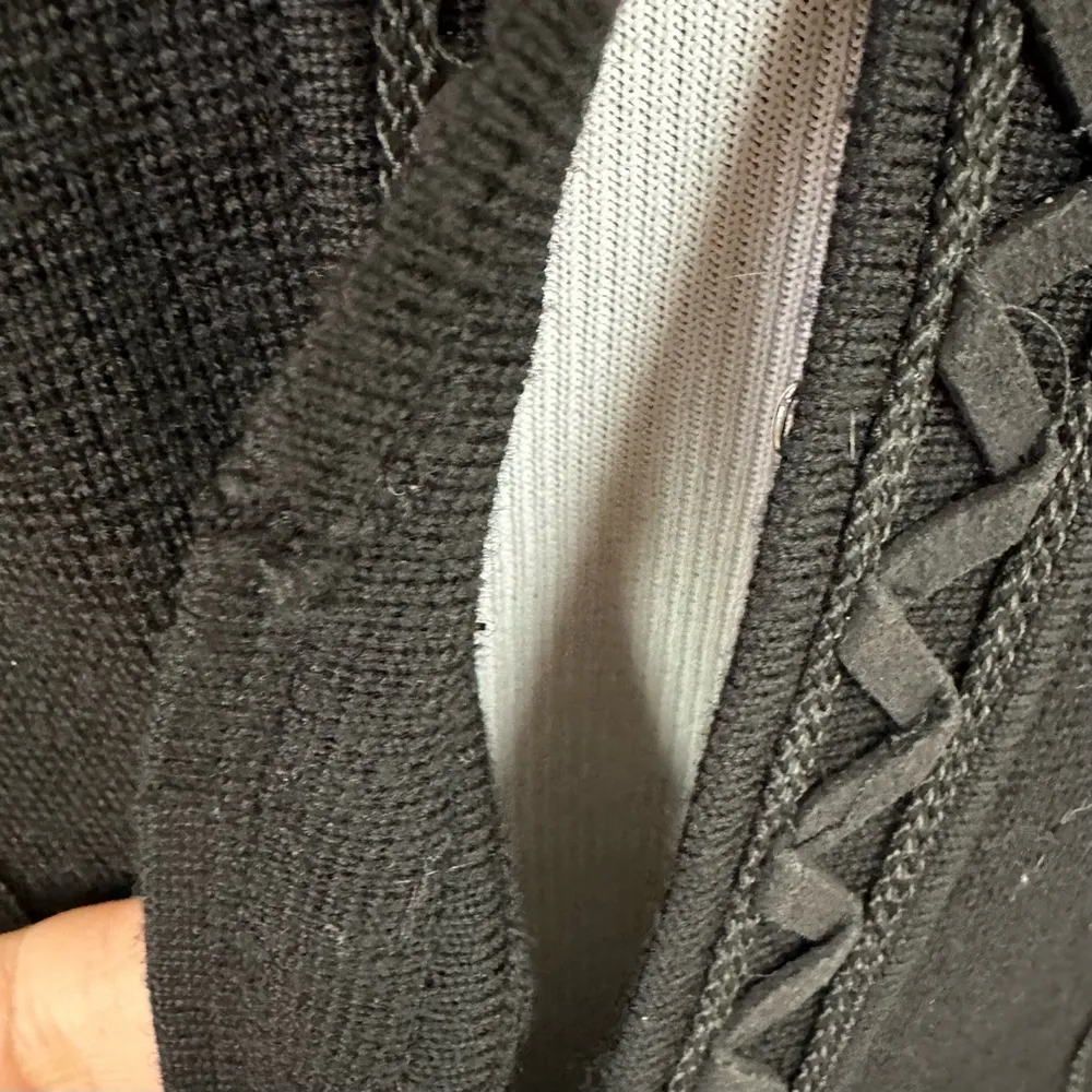 WORTH Black Wool Fit Sample Sweater Size S - Image 7