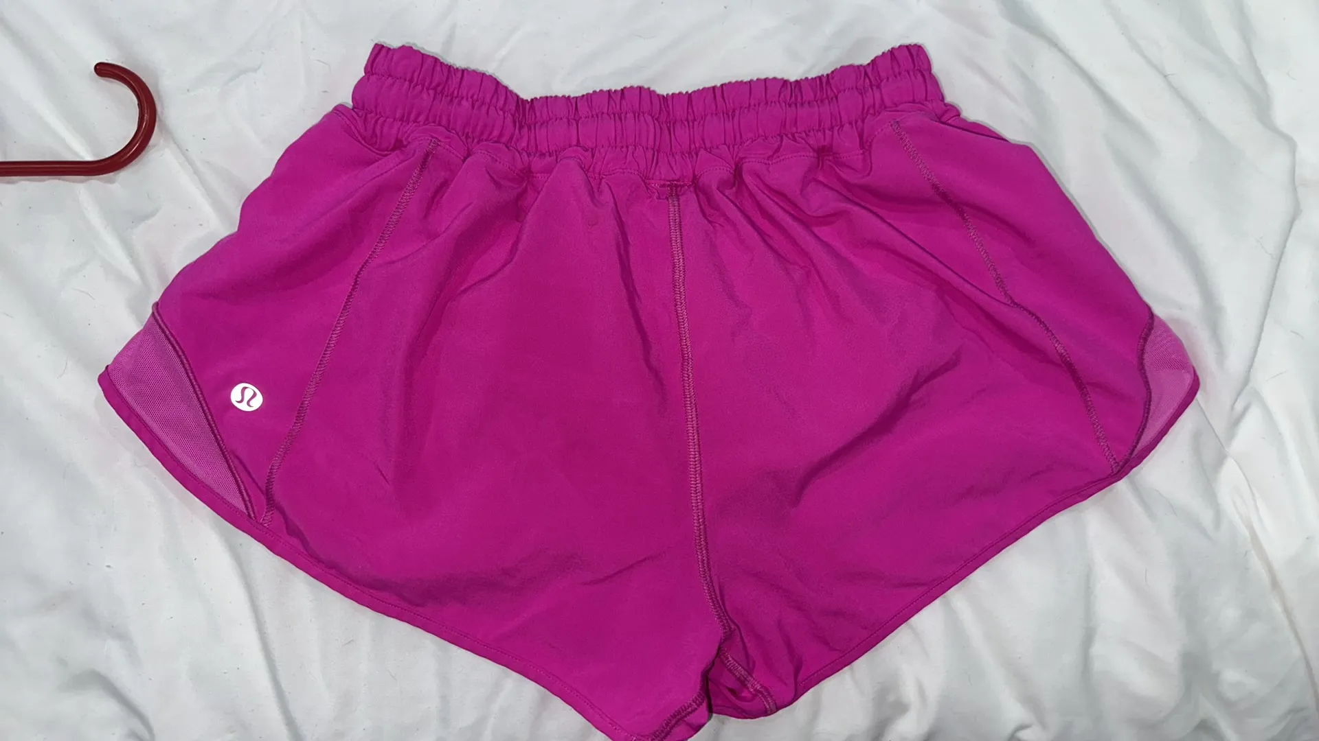 Lululemon Shorts Hotty Hot - Image 2