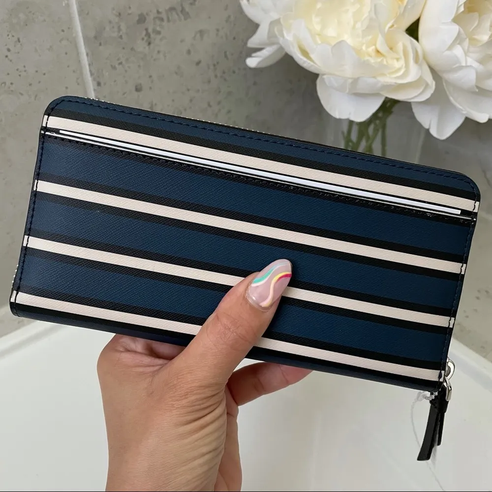 Kate Spade Women’s CAMERON YORK STRIPE CONTINENTAL WALLET - Image 3