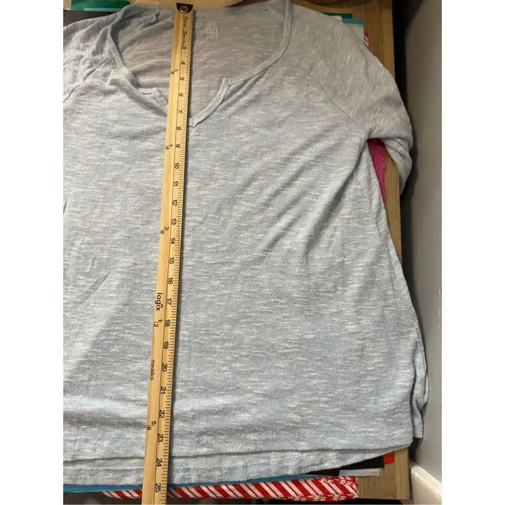 SO cozy knit blue sweater - Image 7