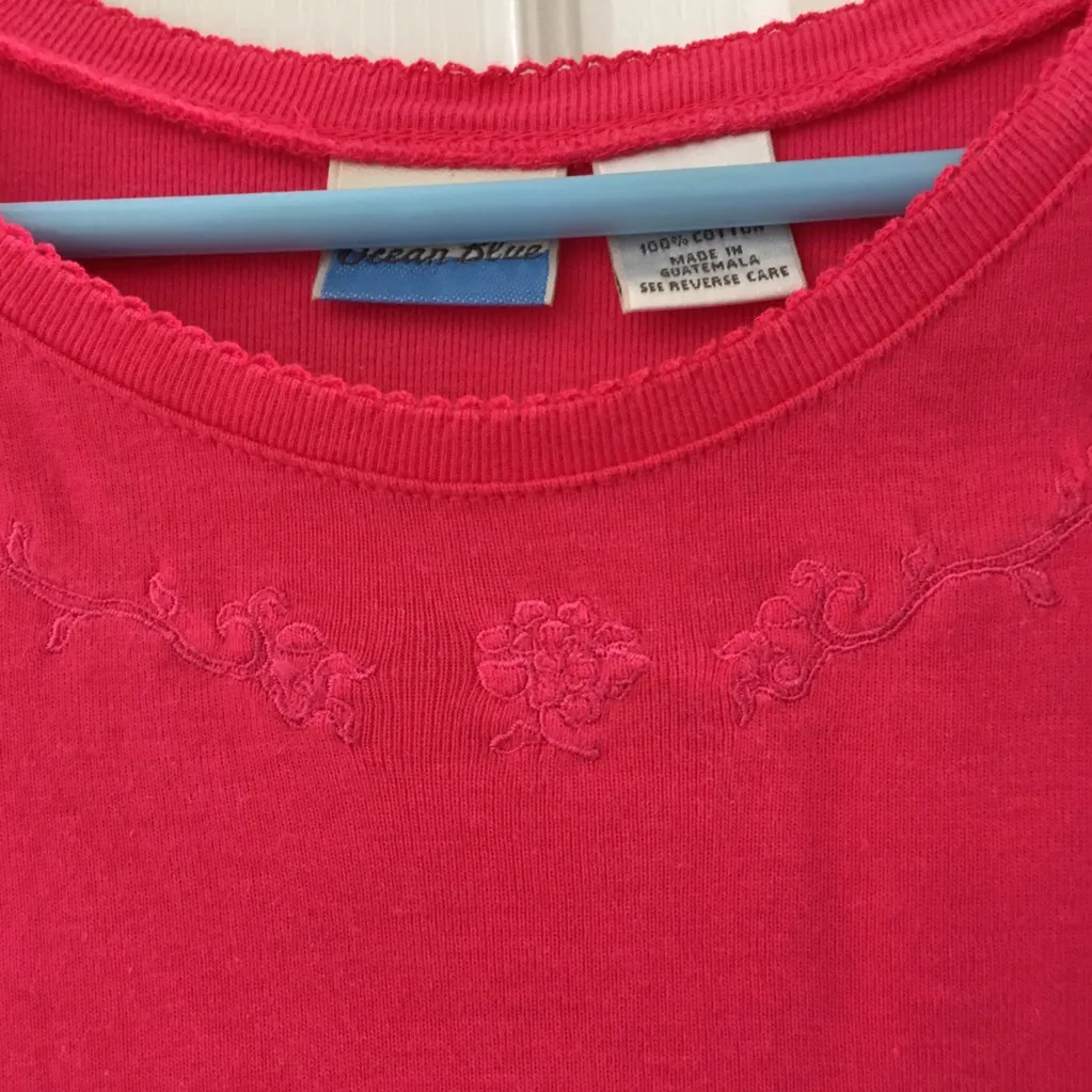 FINAL MARKDOWN Ladies ocean blue tee large Pink - Image 3