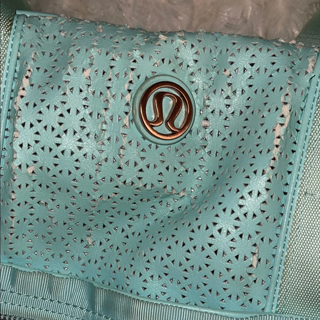 Lululemon Aqua Sweat Once a Day Bag - Image 2