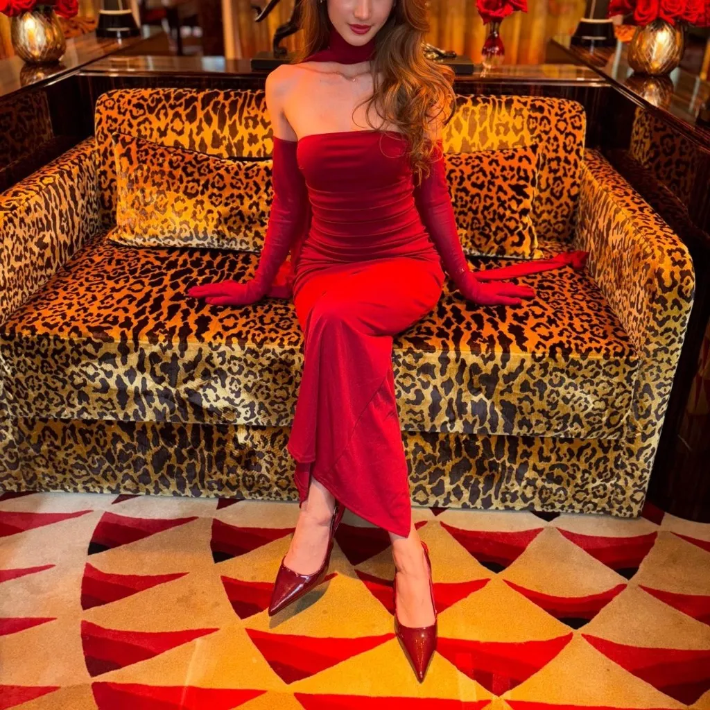 Wine Red Strapless Scarf Gloves Elegant Red Three-Piece Dress Set - Size XS/S - Image 4