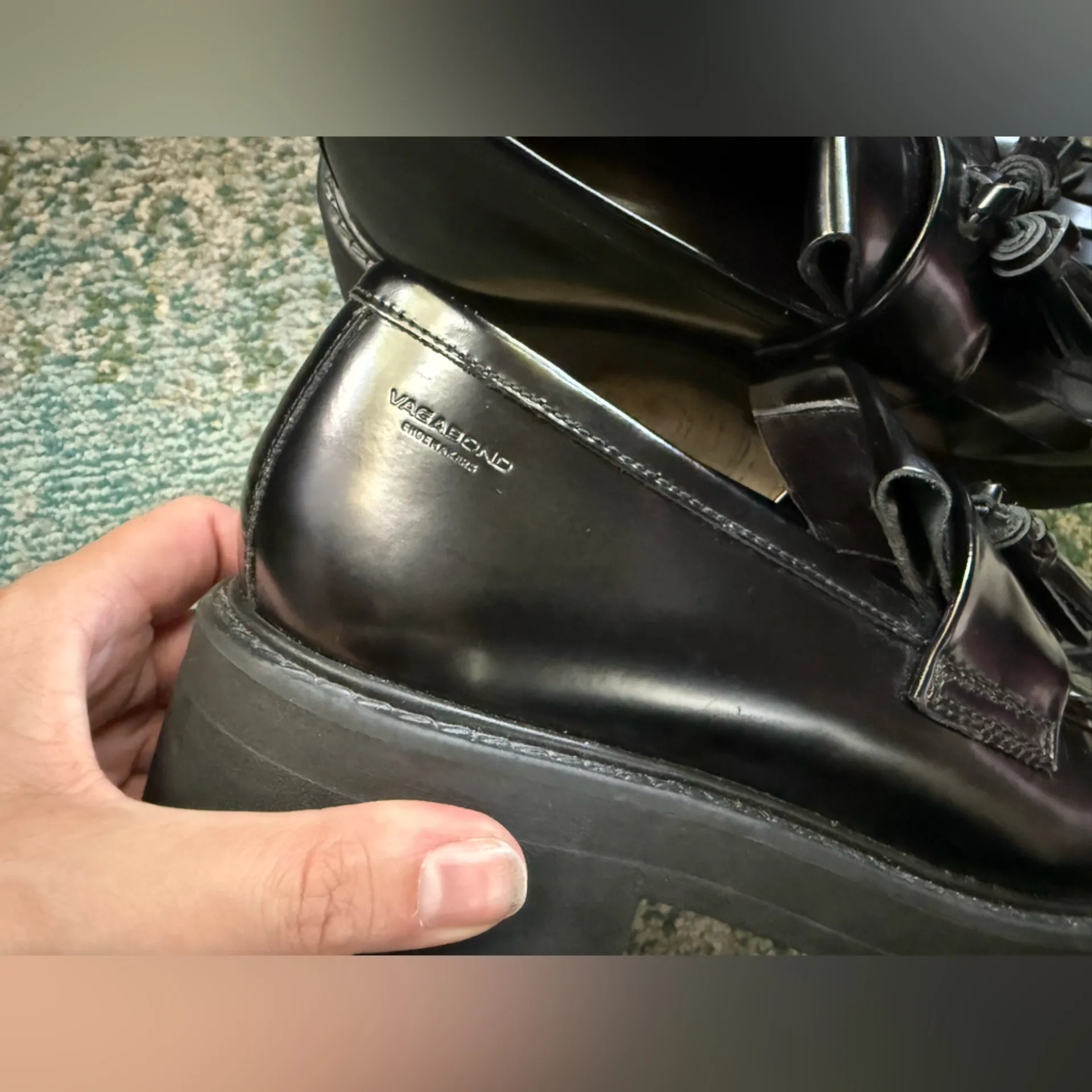 Vagabond Shoemakers chunky tassel black polished loafers, size 10 - Image 2