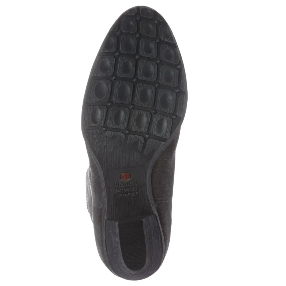 Blondo Fay notched front heeled gray suede slip-on ankle boots size 8 waterproof - Image 5