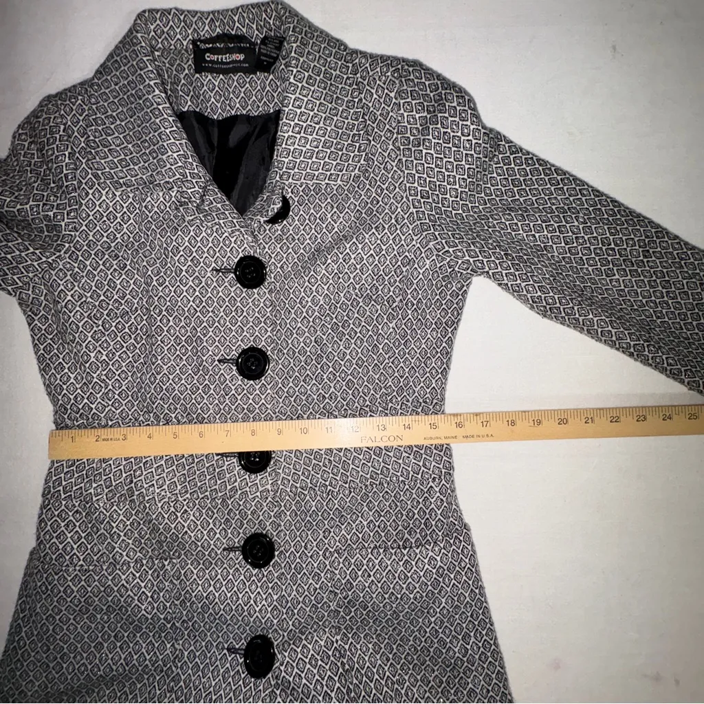 CoffeeShop Black and Gray Patterned Trench Coat Size M - Image 9