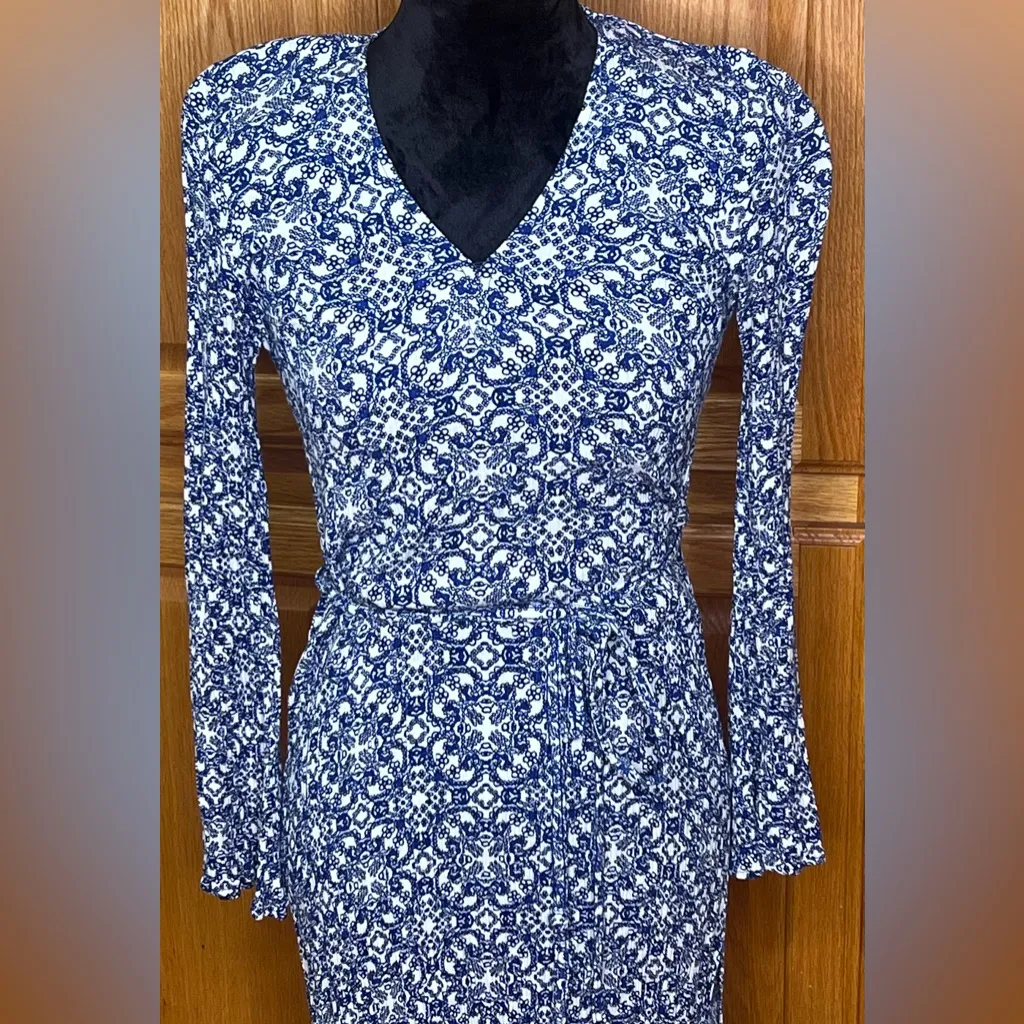 Lulus Mandala Daydream Blue Print V-Neck Long Sleeve Flowy Maxi Dress Size Small - Image 9