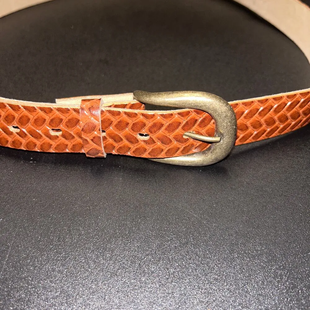 Women's Brown Faux Leather Textured Adjustable Belt Size 8 - Image 2