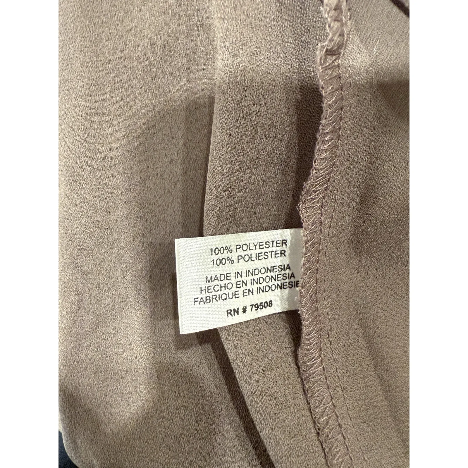 Violet and Clare Woman's Small Gray Long Sleeved High-Low button up blouse top - Image 8