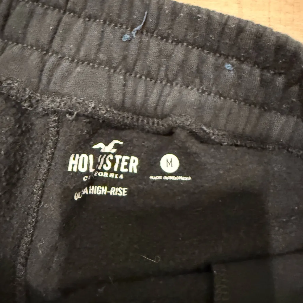 Hollister Shorts! - Image 4