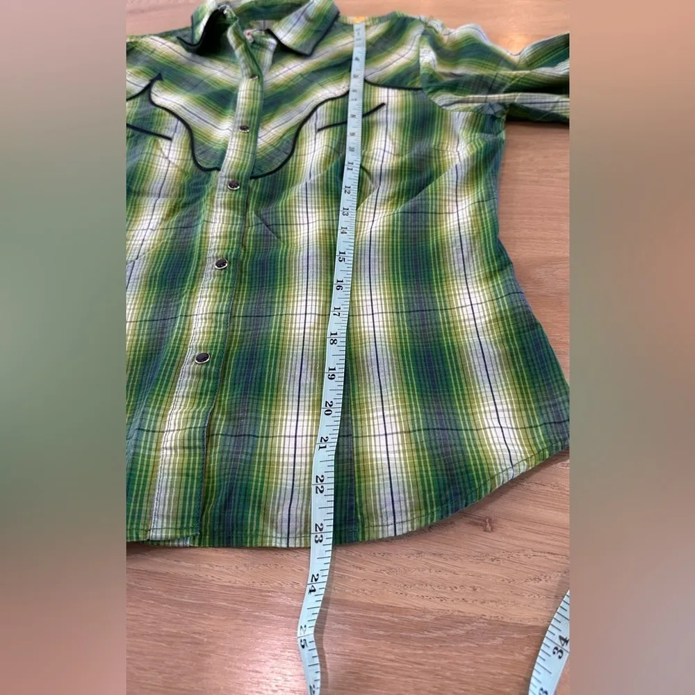 Roper women's plaid pearl snap long sleeve plaid green shirt size small - Image 7