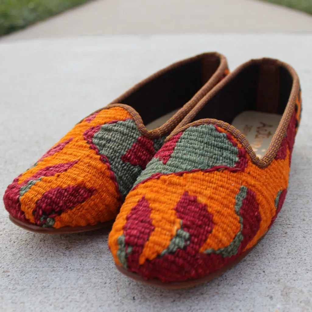 Artemis Design Co. Vibrant Orange and Red Loafers Size 7.5 - Image 7