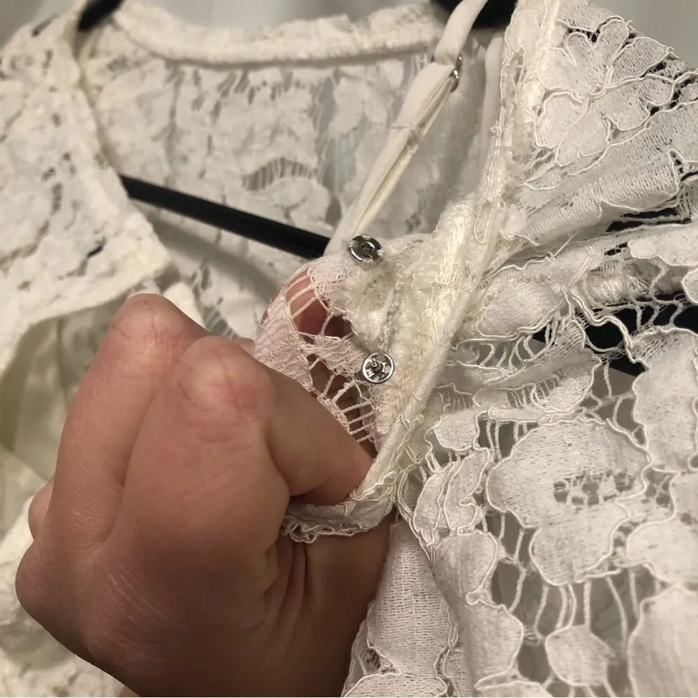 White lacy top - Image 6