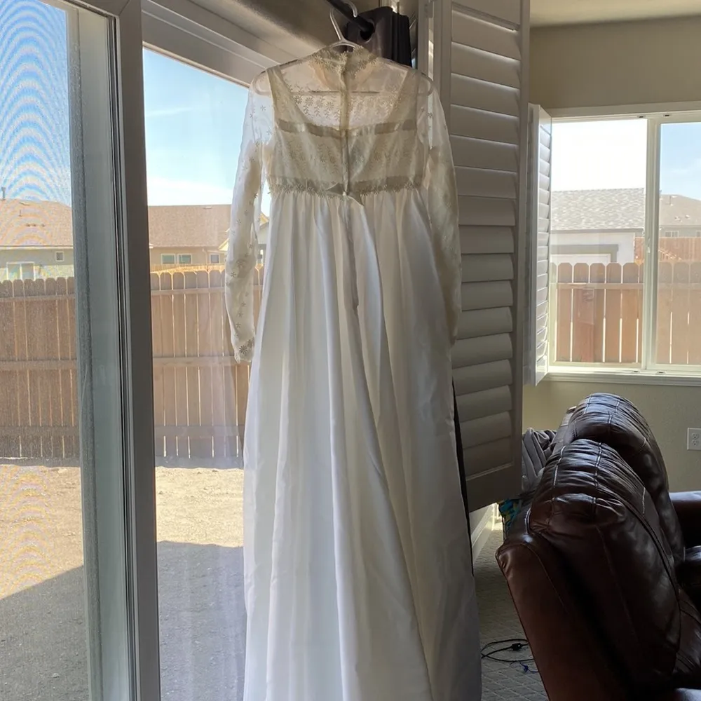 Vintage 60s Bridal Originals wedding dress with train cottage core - Image 5