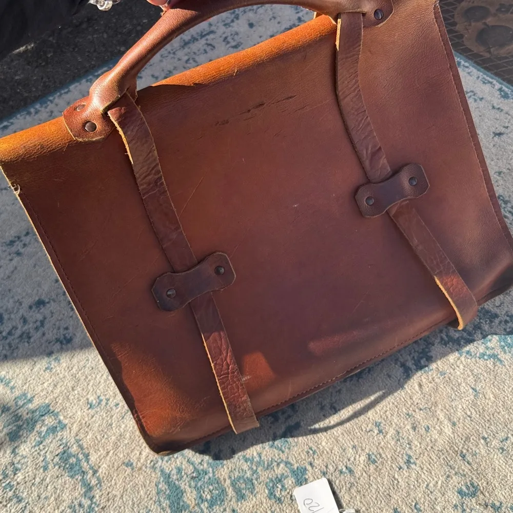 Rustic vintage Classic Brown Leather satchel Bag - Image 14