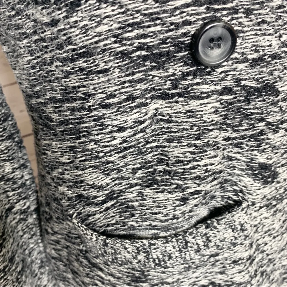 Lucky Brand Gray & Black Double Breasted Pea Coat Cardigan Sweater Size Medium - Image 6