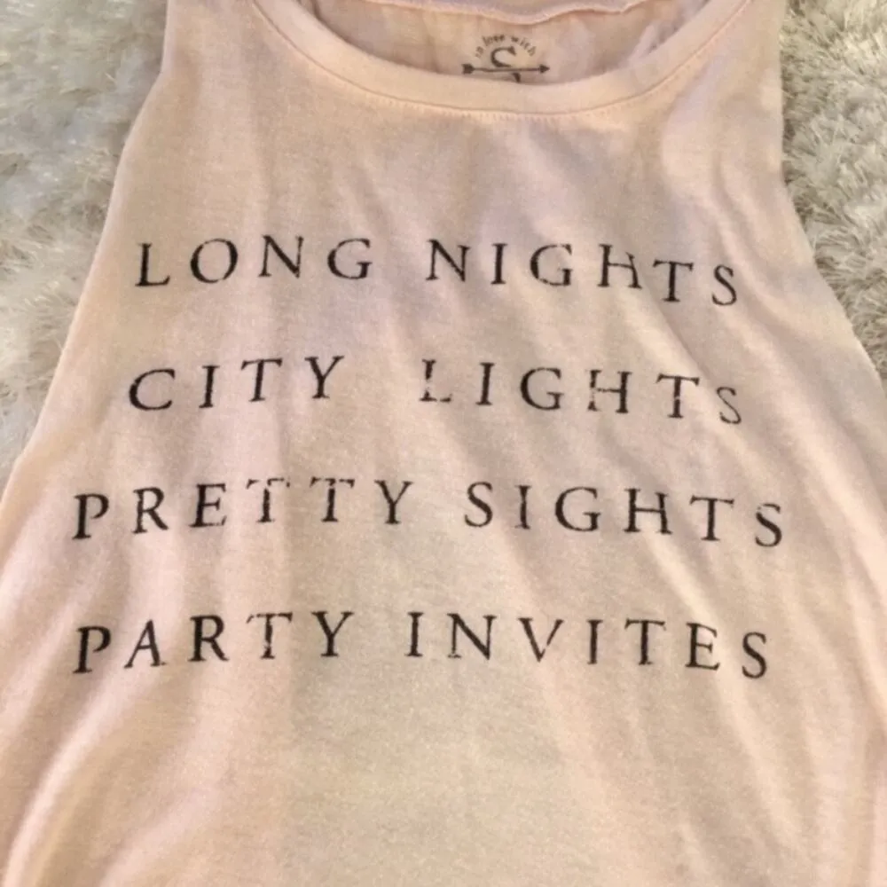 Flowy Graphic Tank Top Small Pink City Light Small - Image 6