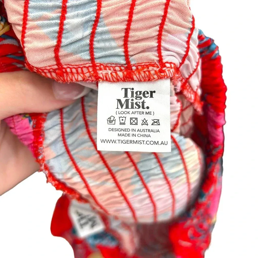 Tiger Mist Pansy Smocked Ruffle Hem Skirt Red‎ Tropical Floral Print Size Medium - Image 5