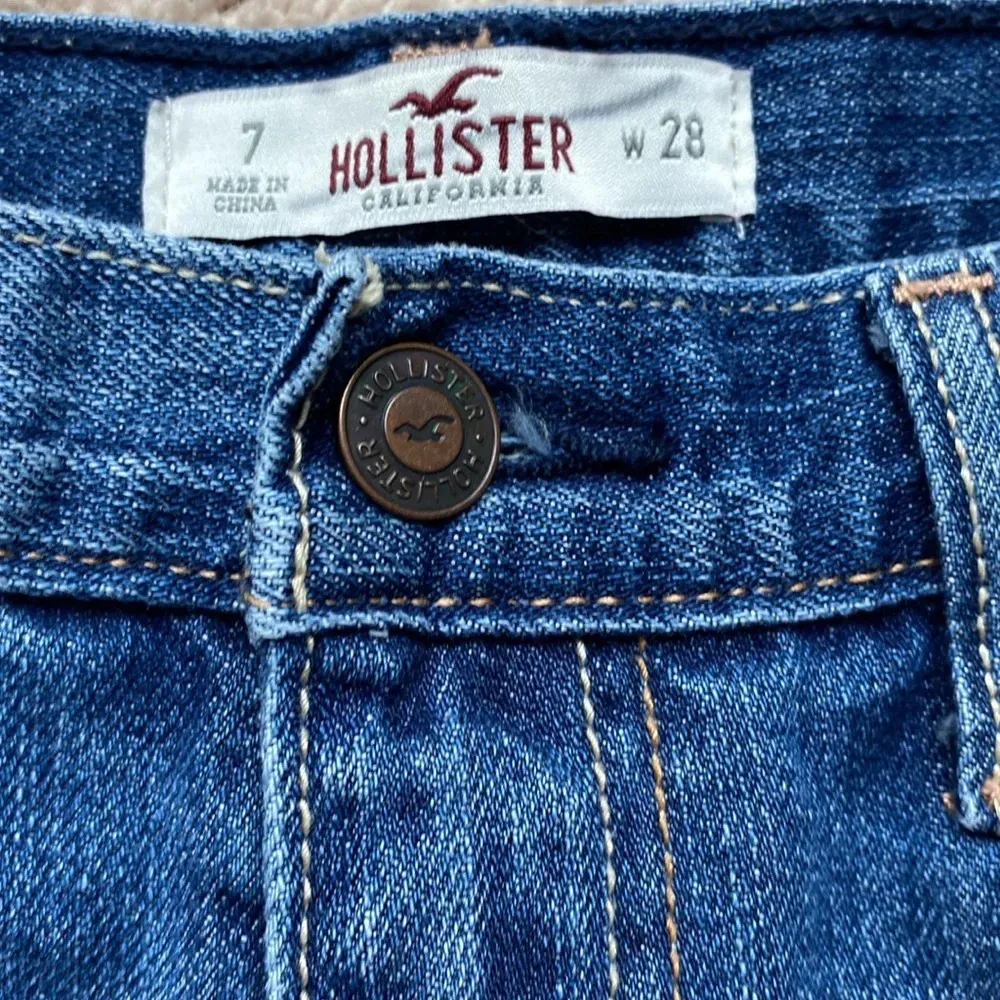 Hollister Jean Shorts High Rise Destroyed Distressed High Waist‎ Summer Size 7 - Image 3