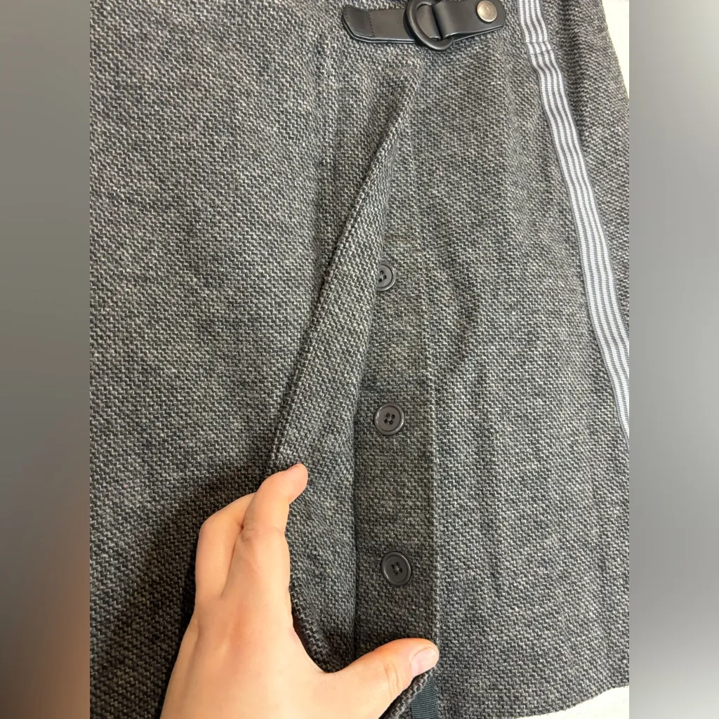 Prana Woman’s Gray Coal Wool Blend Quincy Mini Tweed Wrap Skirt Size Small - Image 3