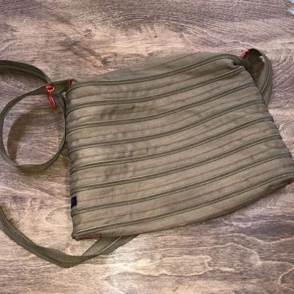 Zip it cross body zippers bag Gray - Image 6