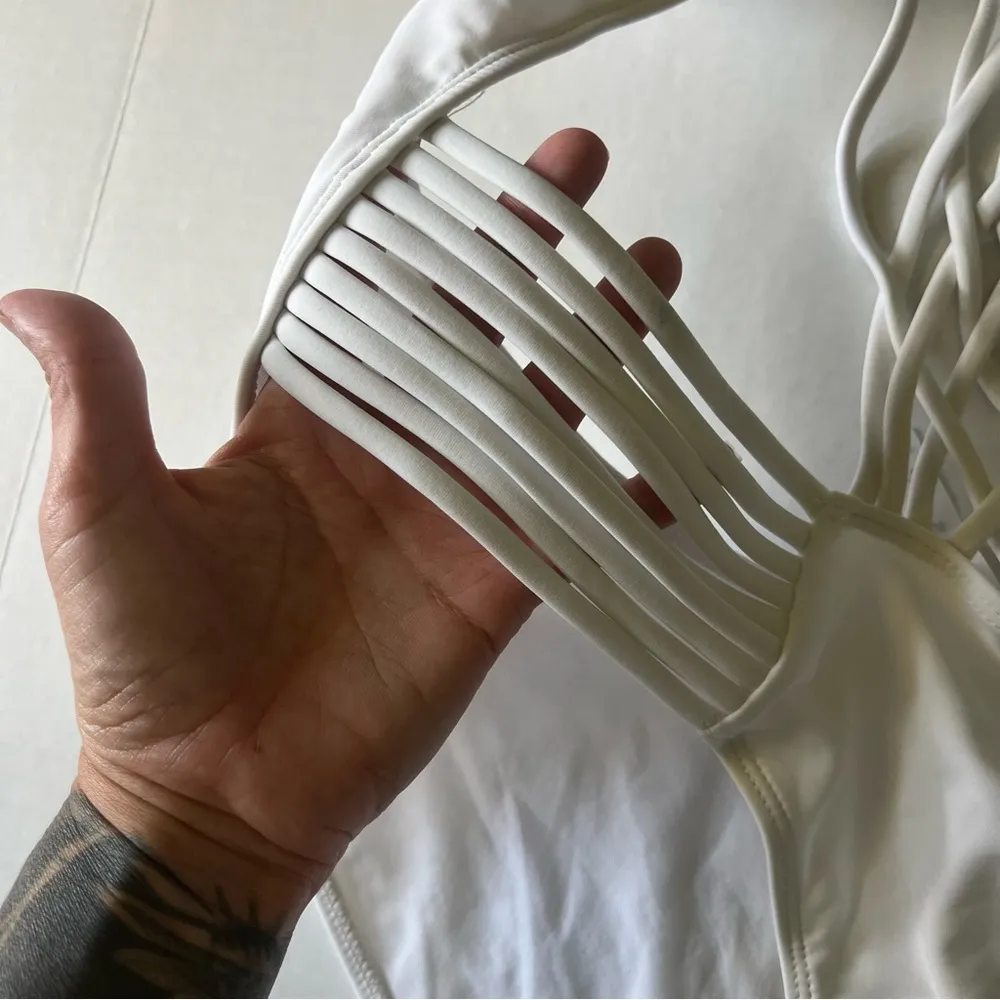 NWOT Fabletics Halah one piece white xl strappy Monokini - Image 7