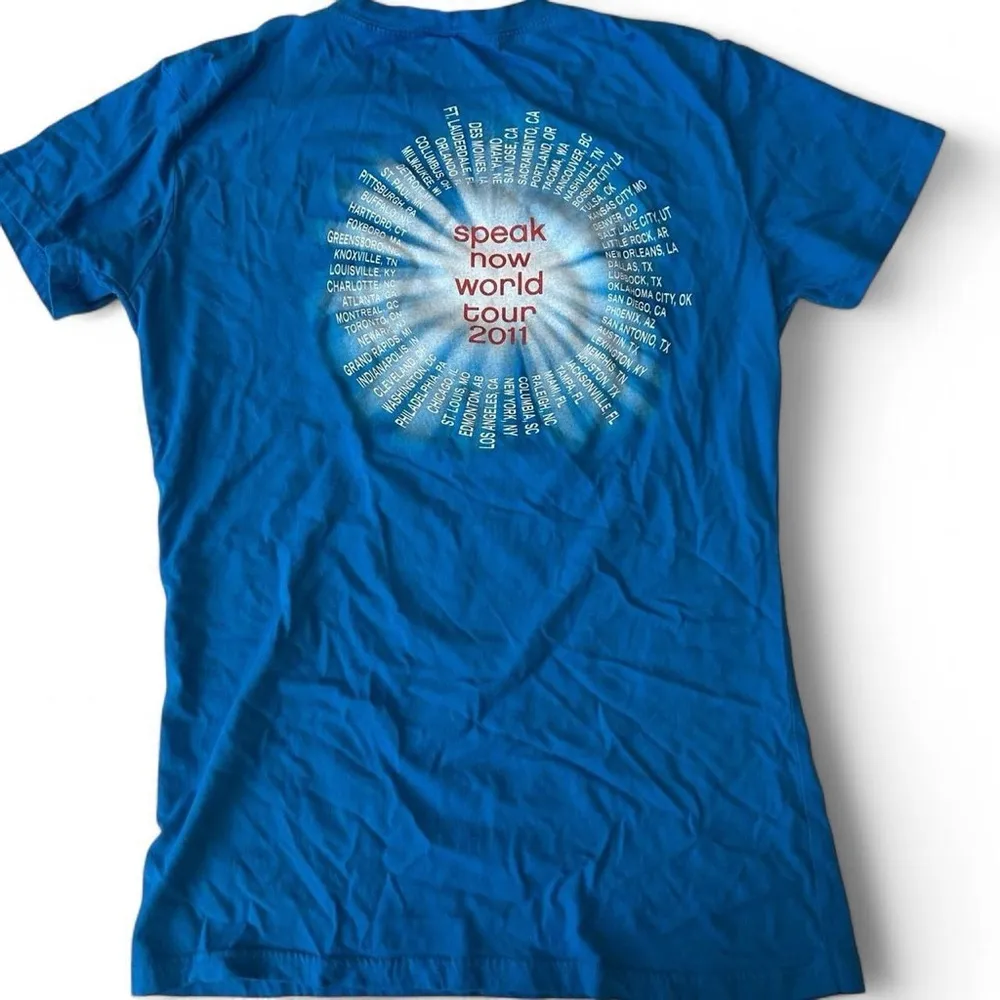 Taylor Swift Speak Now
World Tour 2011 Authentic Concert Tee - Image 4