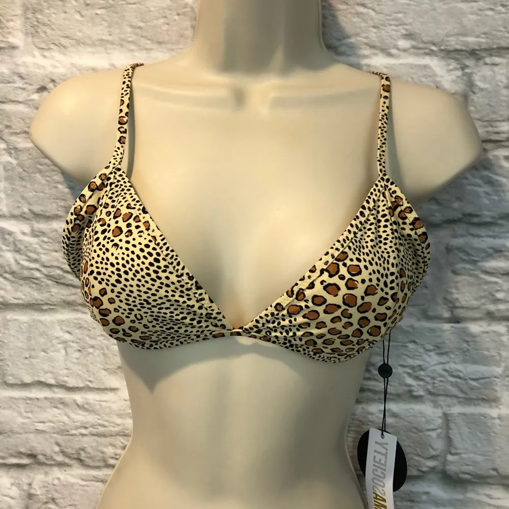 NWT Amuse Society Rory Cheek Valen Triangle Bikini - Image 3