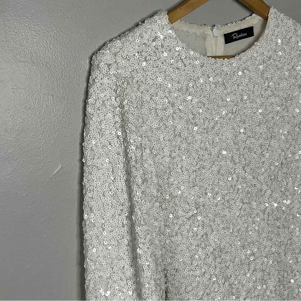 Elegant Cream Sequin Dress - Image 3