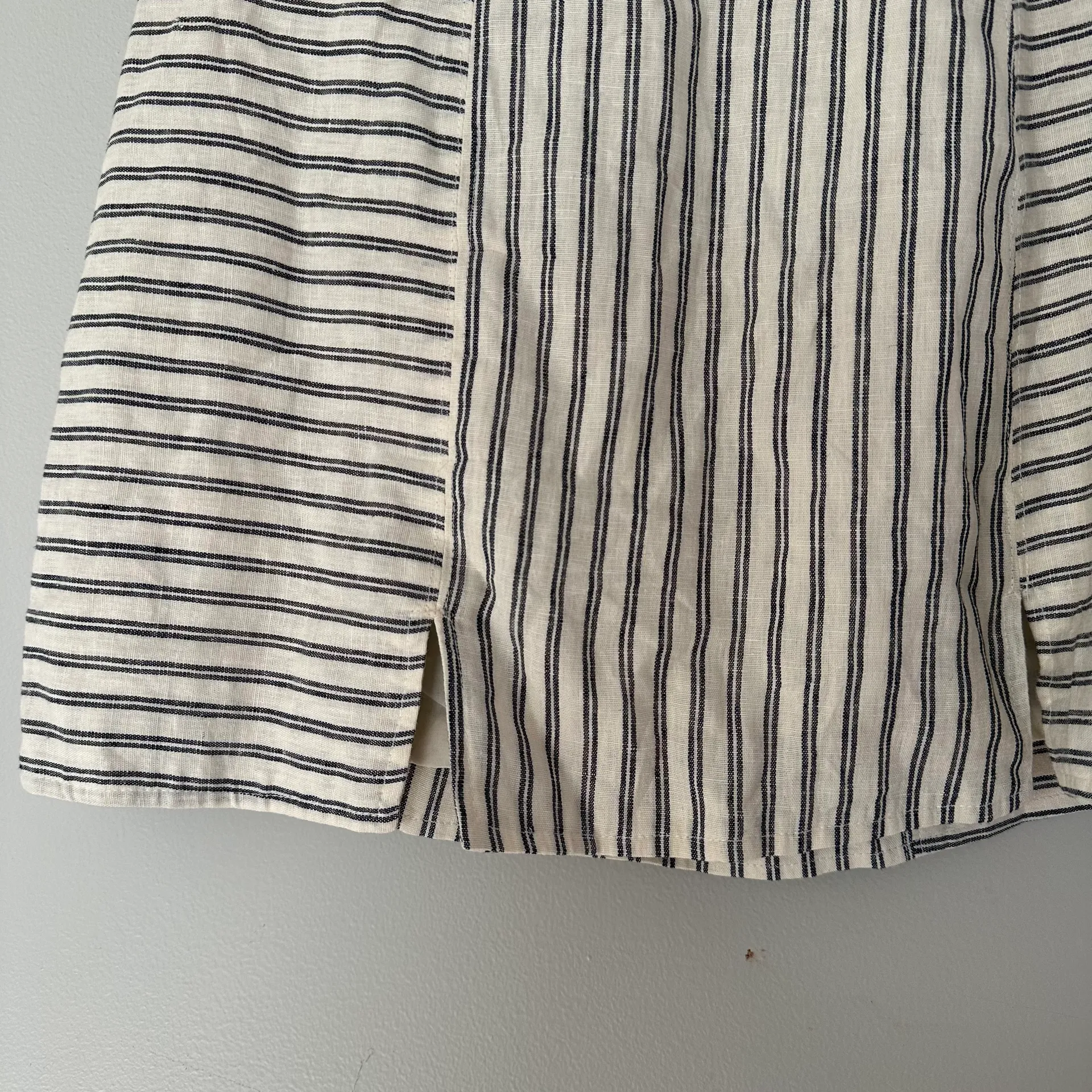 Urban Outfitters Kendric Notch Hem Linen Skirt - Image 4