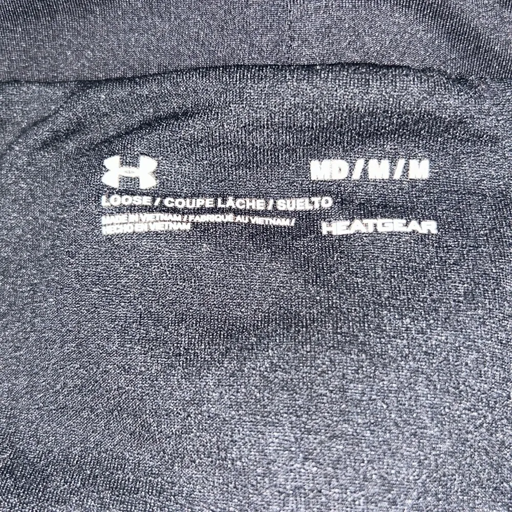Woman’s Under Armour Black and White Athletic Shorts Size Medium - Image 5