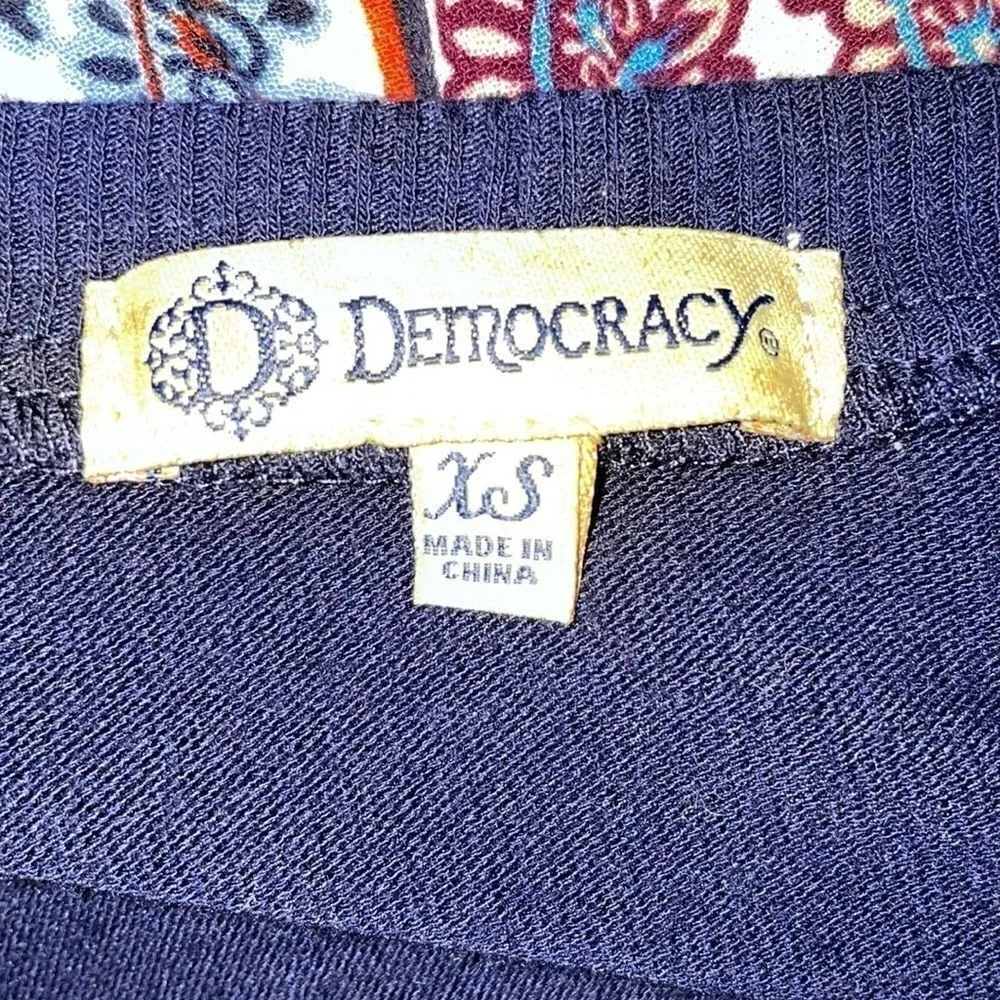 Democracy cardigan, Size XS‎ - Image 4