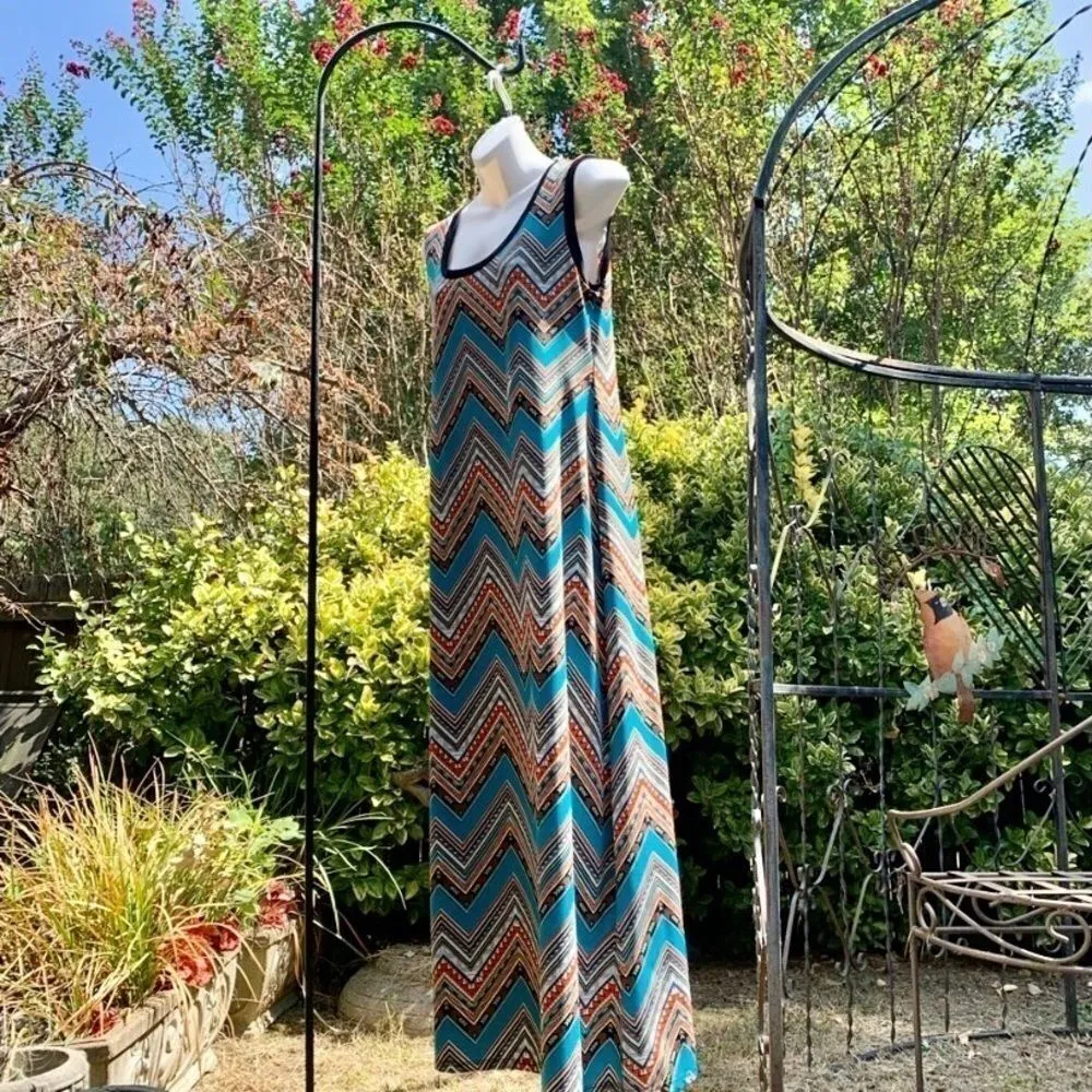 Sunny  Leigh Dress - Image 4