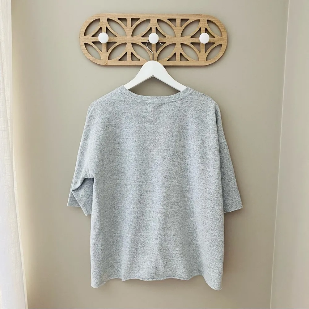 Short Sleeve Fleece Pullover Top Gray Sz Small - Image 8