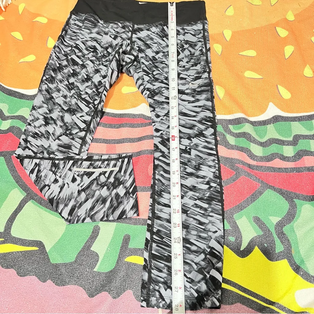 Nike dri fit legging. y:Box J03: - Image 7