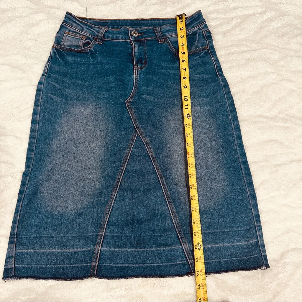 Be Girl Size XS Women's Blue Denim Fray Hem Jean Skirt Minimalist - Image 4