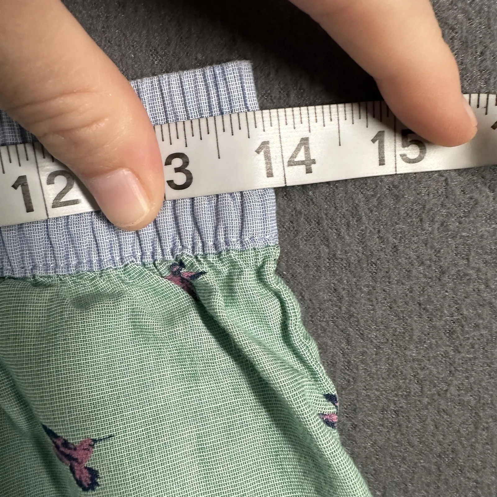 GapBody Shorts Womens Small Green Bird Print Drawstring Pajama Sleep Lounge Green - Image 9