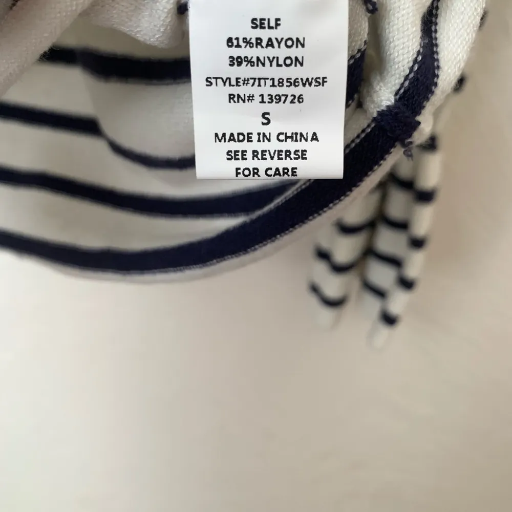 NWT Honey Punch Sweater▪️size S - Image 5