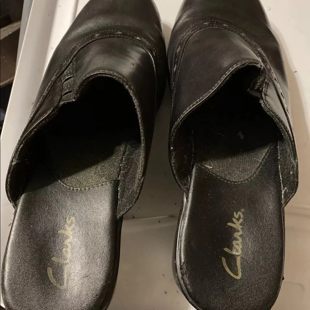Clarks Women's Shoes SHEELAH Black Leather Heeled Mules Size 8.5W - Image 4
