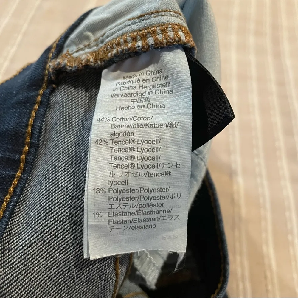 9" Mid Rise Skinny Jeans in Larkspur Wash: Tencel Denim Edition 26 - Image 8