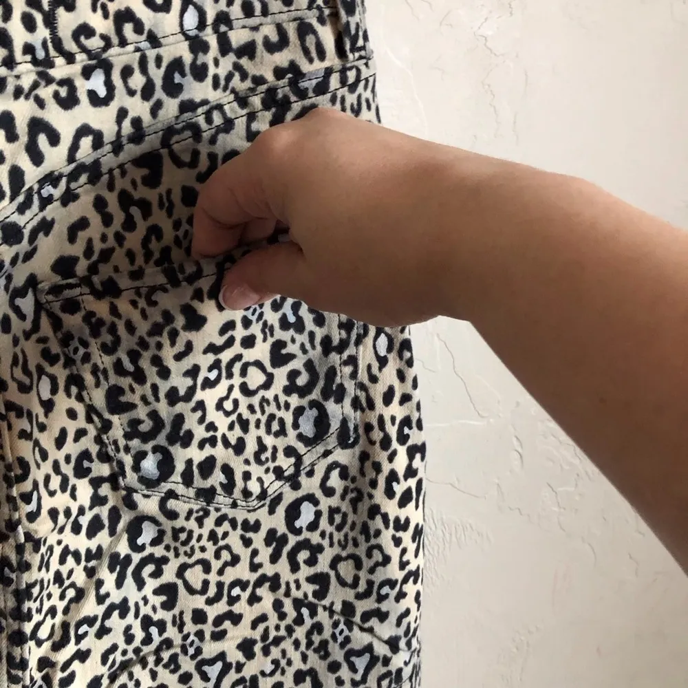 Hollister Ultra High Rise Button Fly Leopard‎ Skirt - Image 7