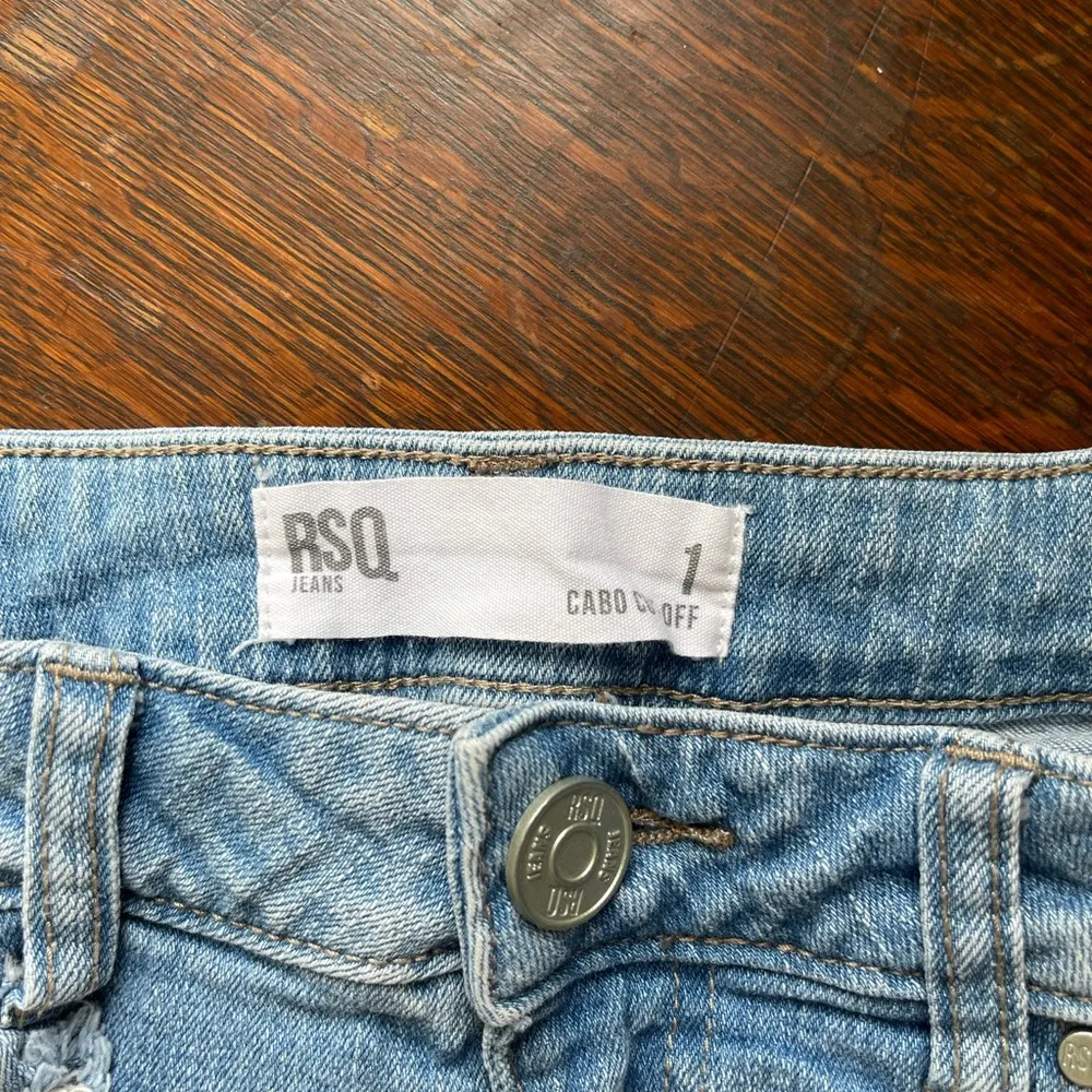 RSQ Blue Jean Shorts Distressed Frayed Hem - Image 4