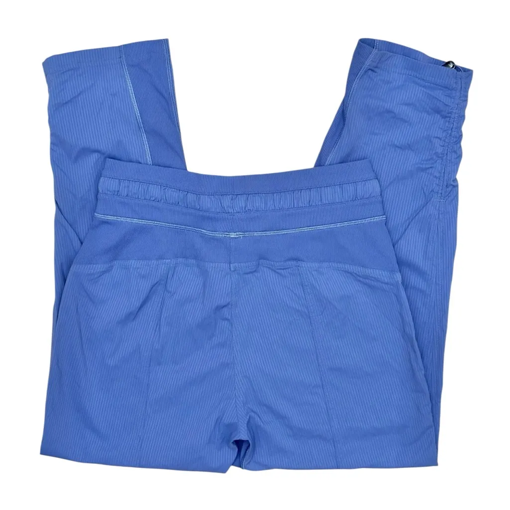 Lululemon dance studio MR crop pants water drop size 6 mid rise - Image 5