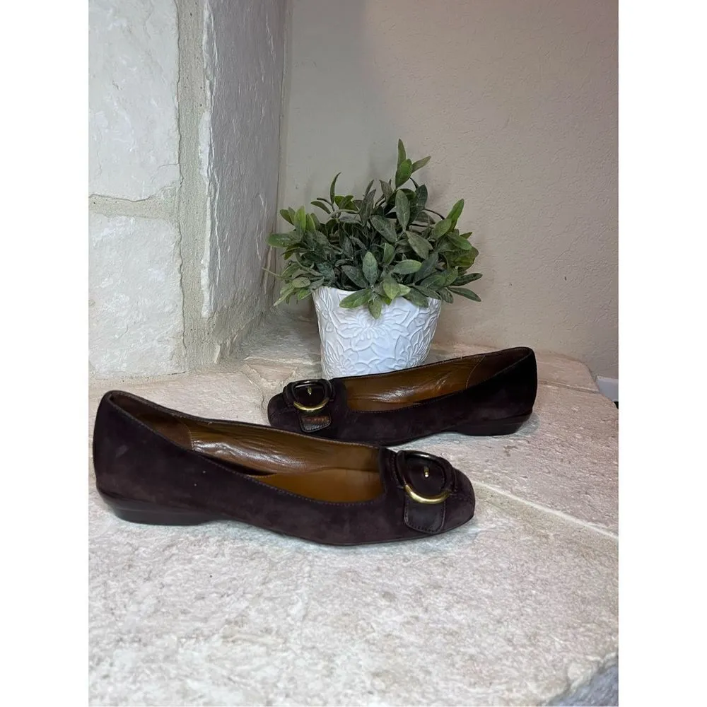 Cole Haan brown suede flats with bronze buckle sz 7.5 AA - Image 3