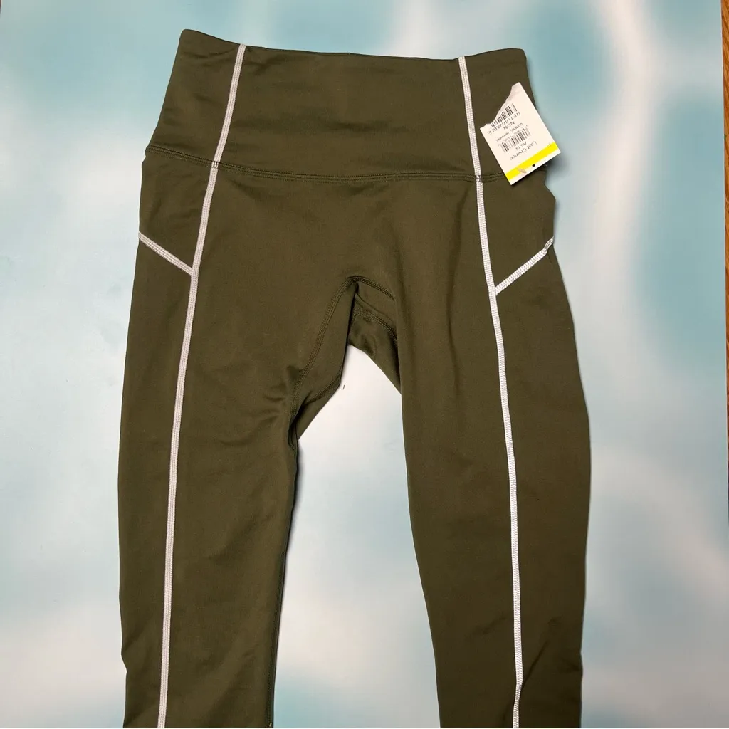 NWT Free People Movement You’re A Peach Leggings in‎ Green Size XS - Image 2