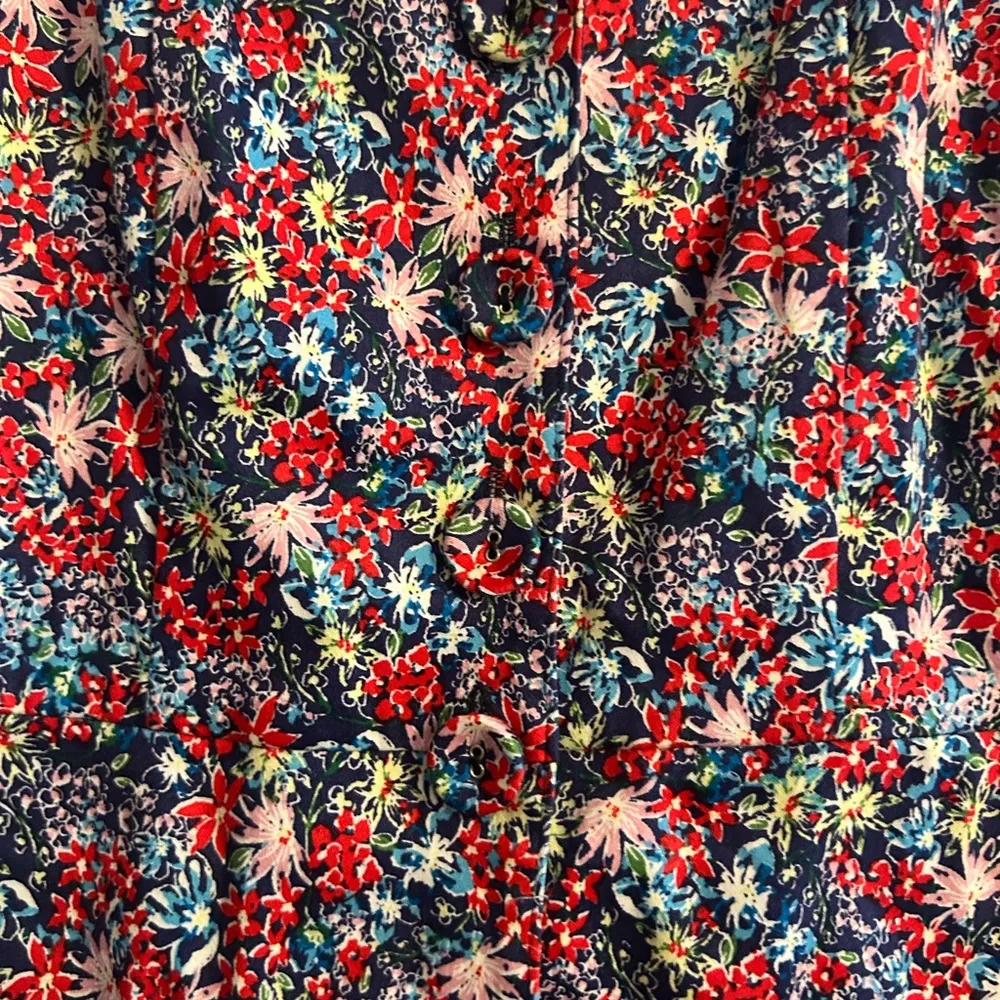 Gianni Bini Colorful Floral Button-Up Blouse - Image 3